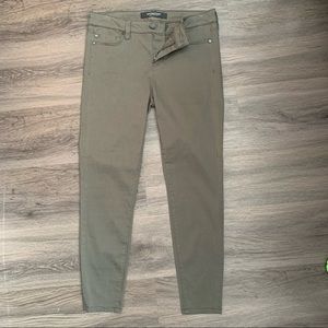 NWOT: Stitchfix Liverpool Skinny Jeans, Olive